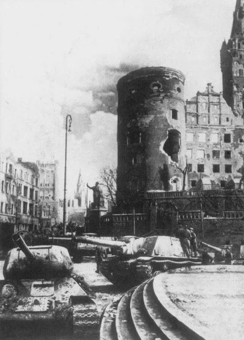 1428945576_kenigsberg_1945.1xwwg9l5w4aso4g8gowok0s4g.ejcuplo1l0oo0sk8c40s8osc4.th