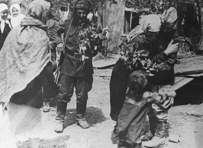 10253254125412554125412