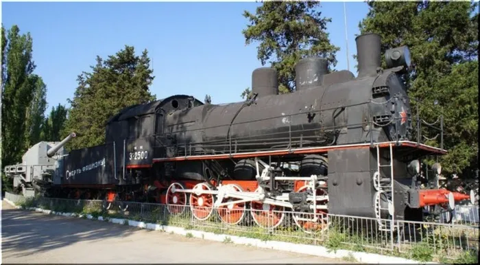 bronepoezd-zheleznyakov-v-sevastopole