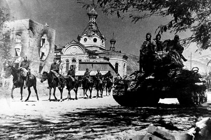 Советские солдаты в Новороссийске 1943 год сентябрь